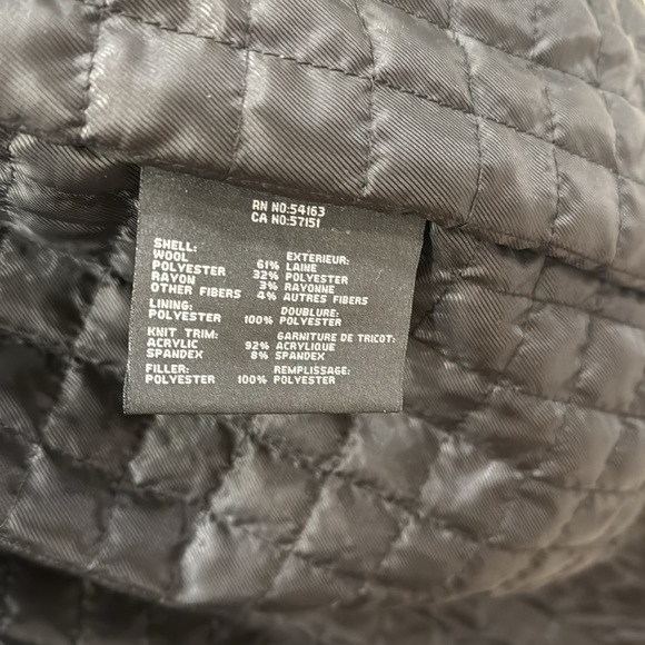 Men’s NWT Size M Andrew Marc wool blend coat with faux sweater inner - Picture 7 of 9